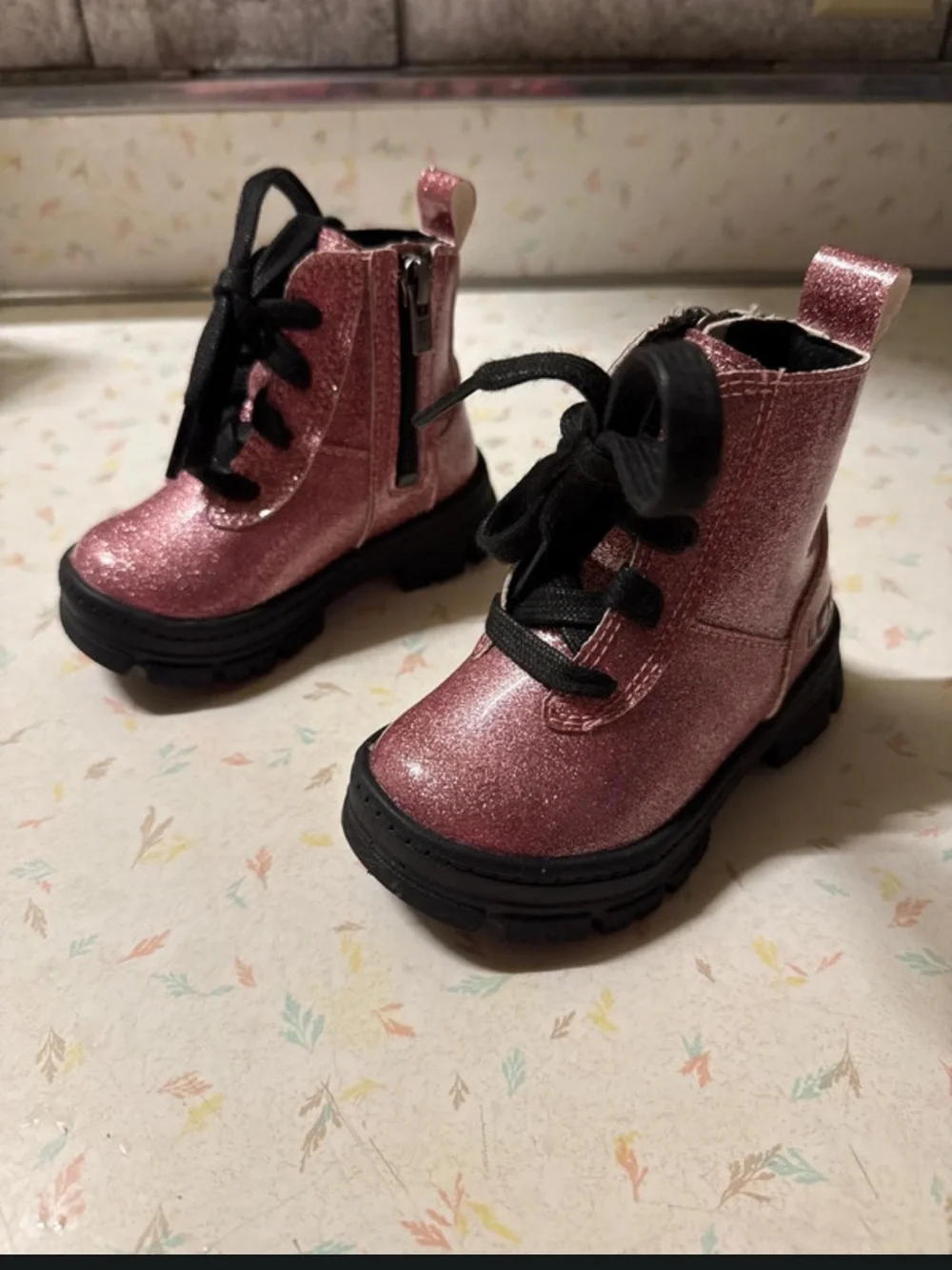 UGG Girls Sparkle Pink Lace-Up Ankle Boots